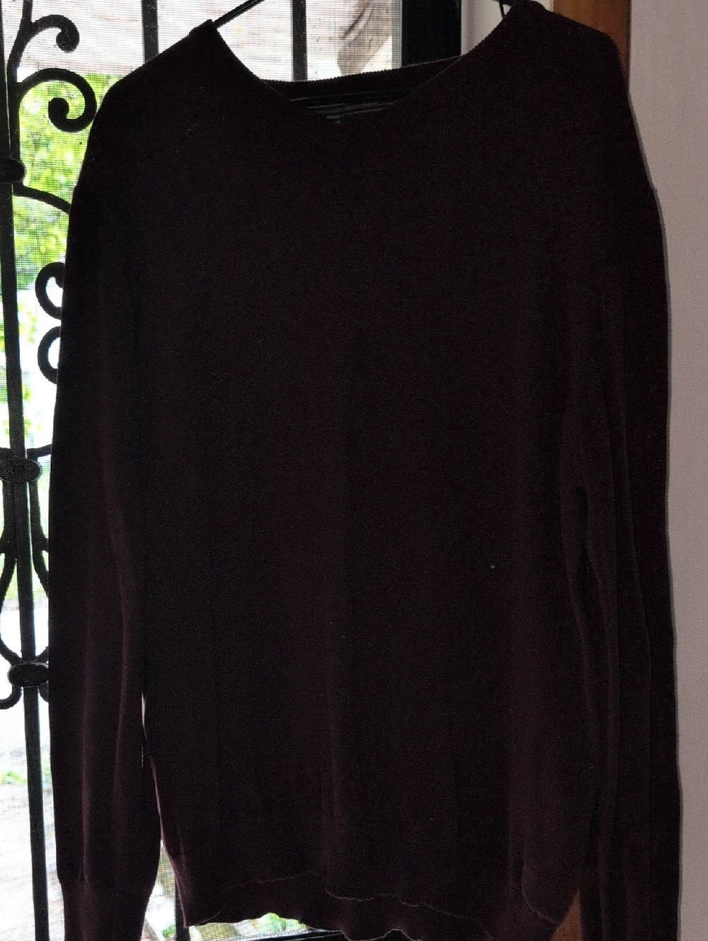 ❤️‍🔥10/$10❤️‍🔥 GUC Men's British Khaki Maroon Crewneck Sweater - Size XXL